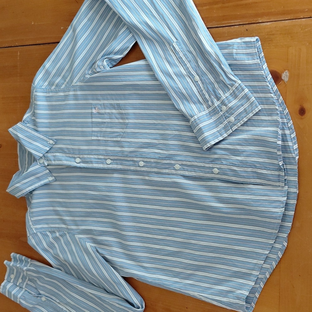 Y2K Abercrombie & Fitch Womans Light Blue and White Striped Shirt M